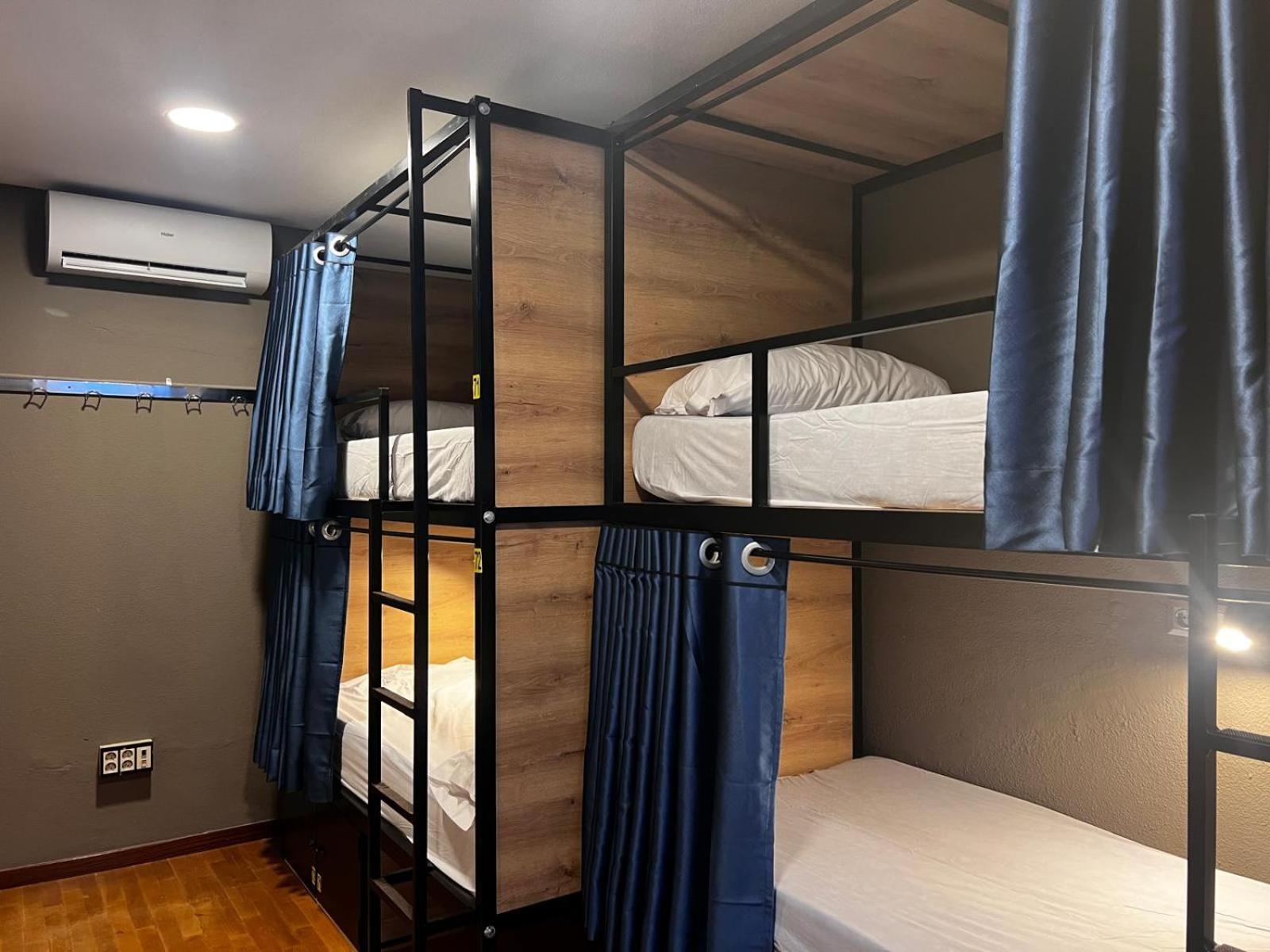 Hostel Estrella 20 Мадрид Екстер'єр фото