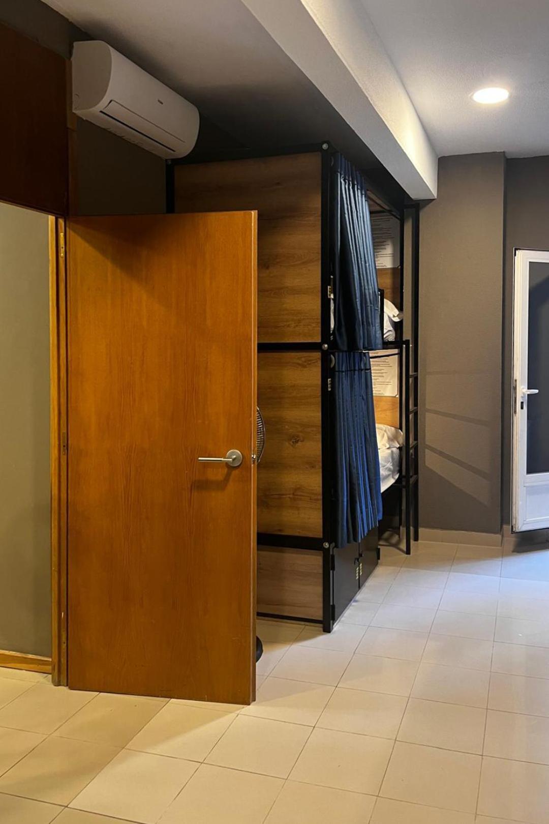 Hostel Estrella 20 Мадрид Екстер'єр фото