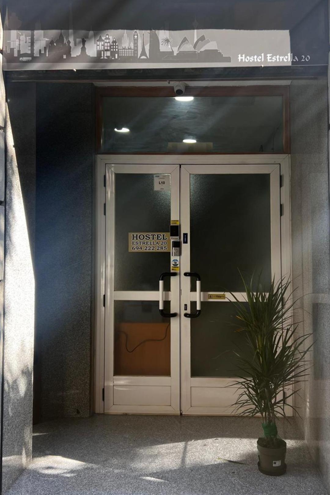 Hostel Estrella 20 Мадрид Екстер'єр фото